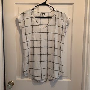 Express white and black patterned blouse